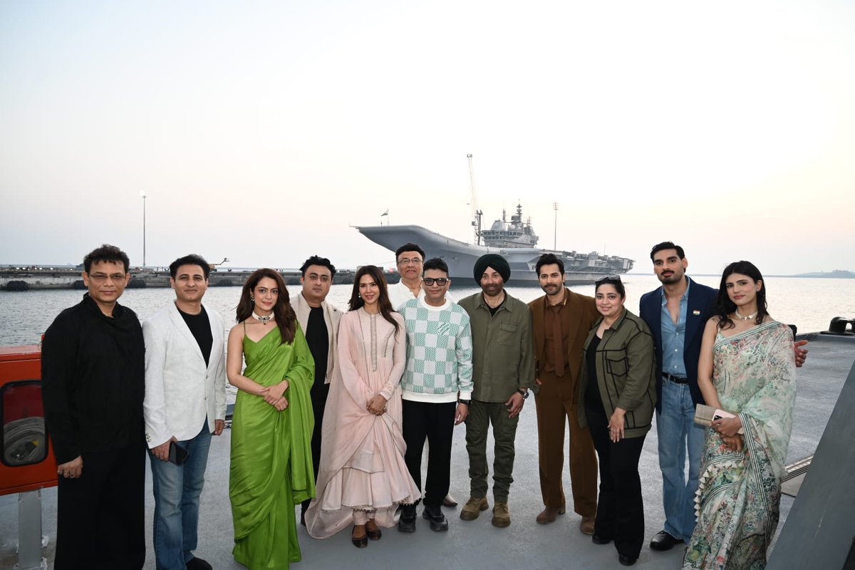 iamsunnydeol's tweet photo. Some places don’t just surround you , they change you.
INS Vikrant filled me with immense pride, strength, and courage. 🇮🇳
A moment I’ll carry forever.
Salute to our Navy, our forces, and the spirit that protects our motherland every single day.
Jai Hind. 🇮🇳 https://t.co/iyDzTSfYgr