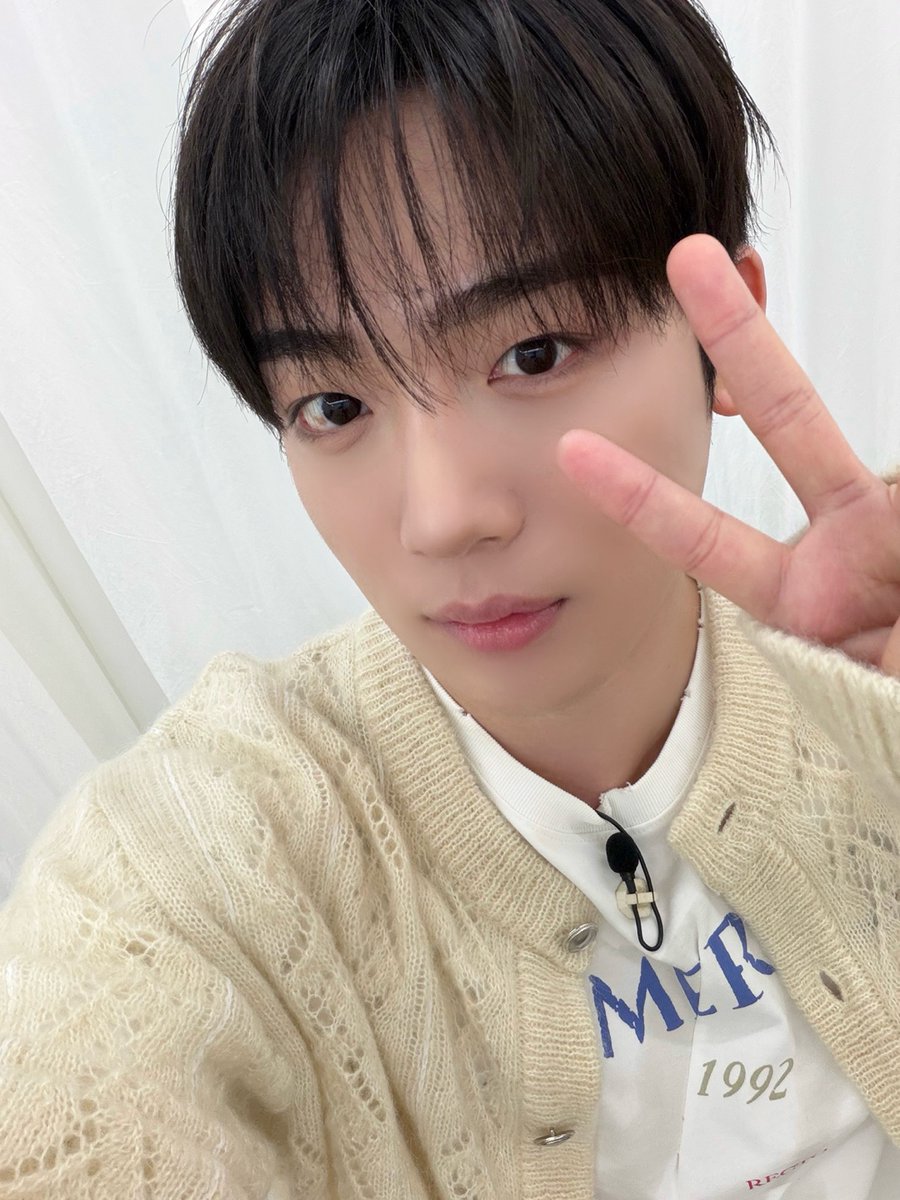 흥미진진한 전개 속 찰떡공감 모먼트🤍
합숙맞선 속 리액션 요정 요하니, 다음 주도 함께해요🧚

#위아이 #WEi 
#김요한 #KIMYOHAN