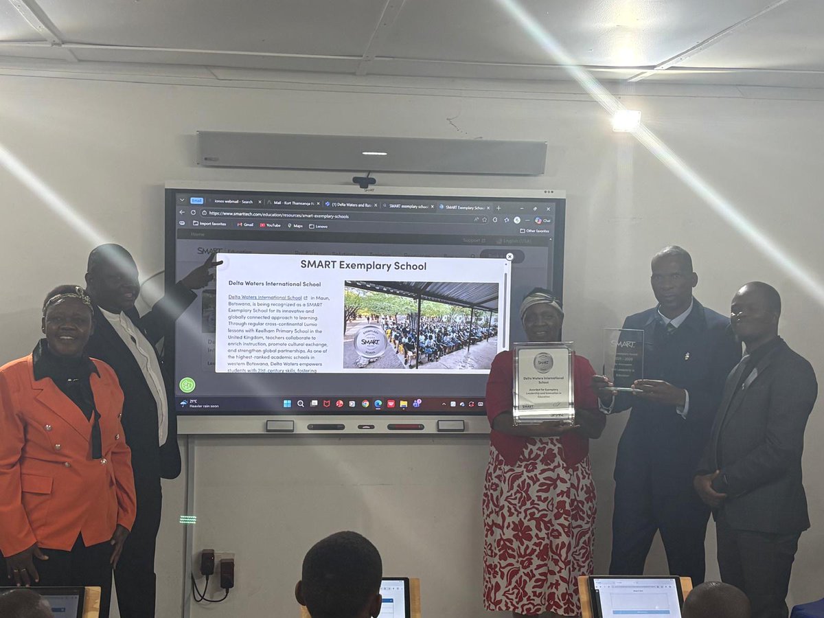 SMART Technologies tweet media