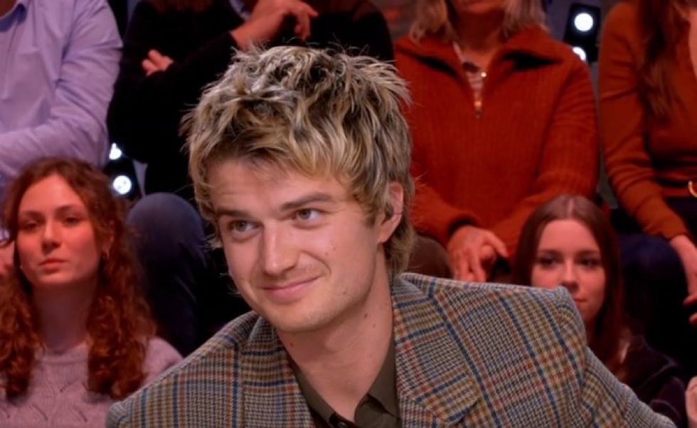 ortvoid's tweet image. HE LOOKS SO GOOD