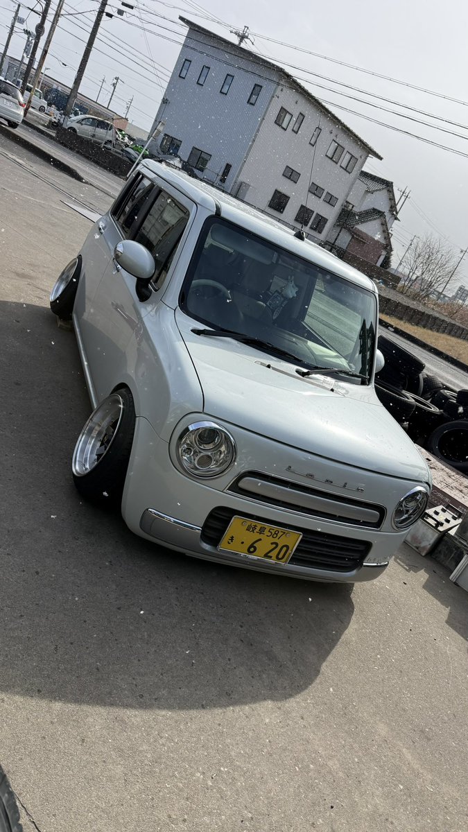 けーびー tweet media