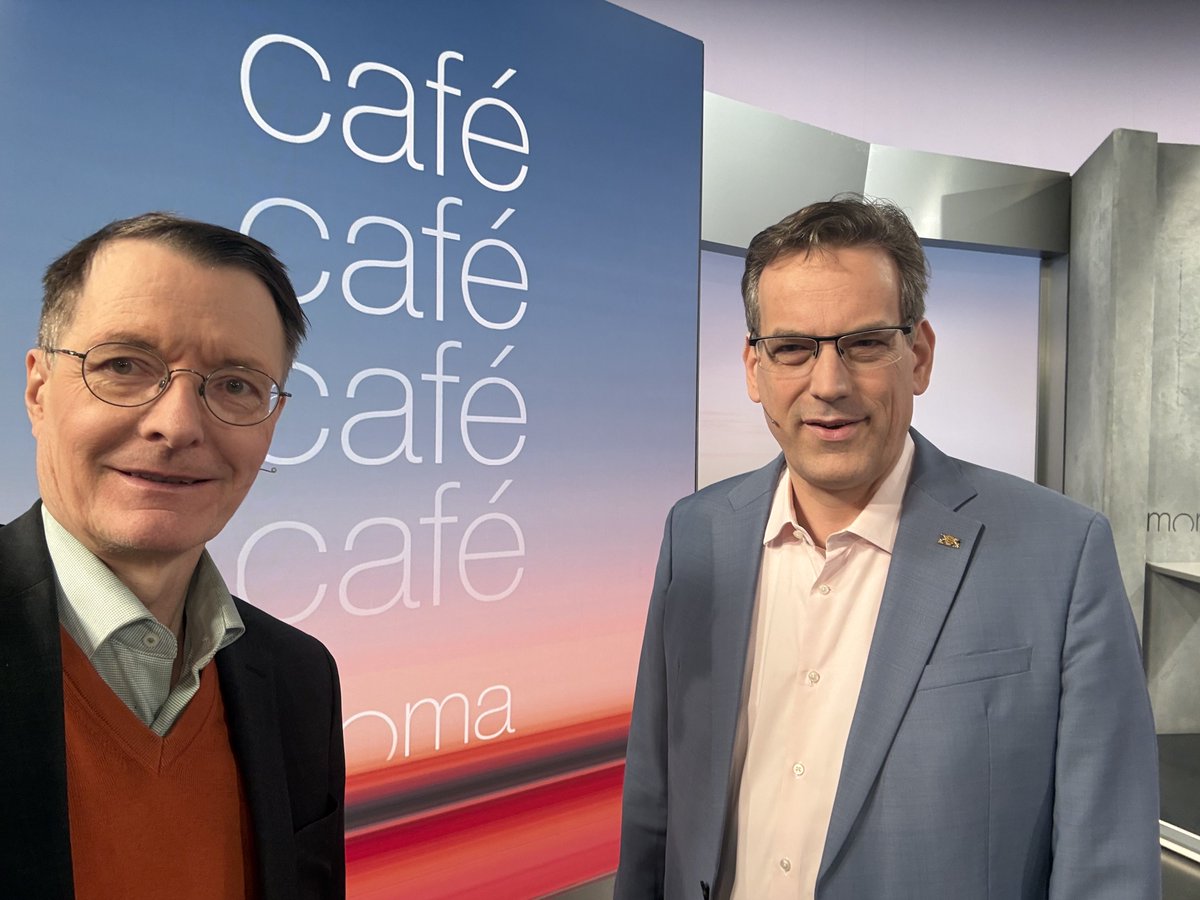 Image for the Tweet beginning: Bin in wenigen Minuten im