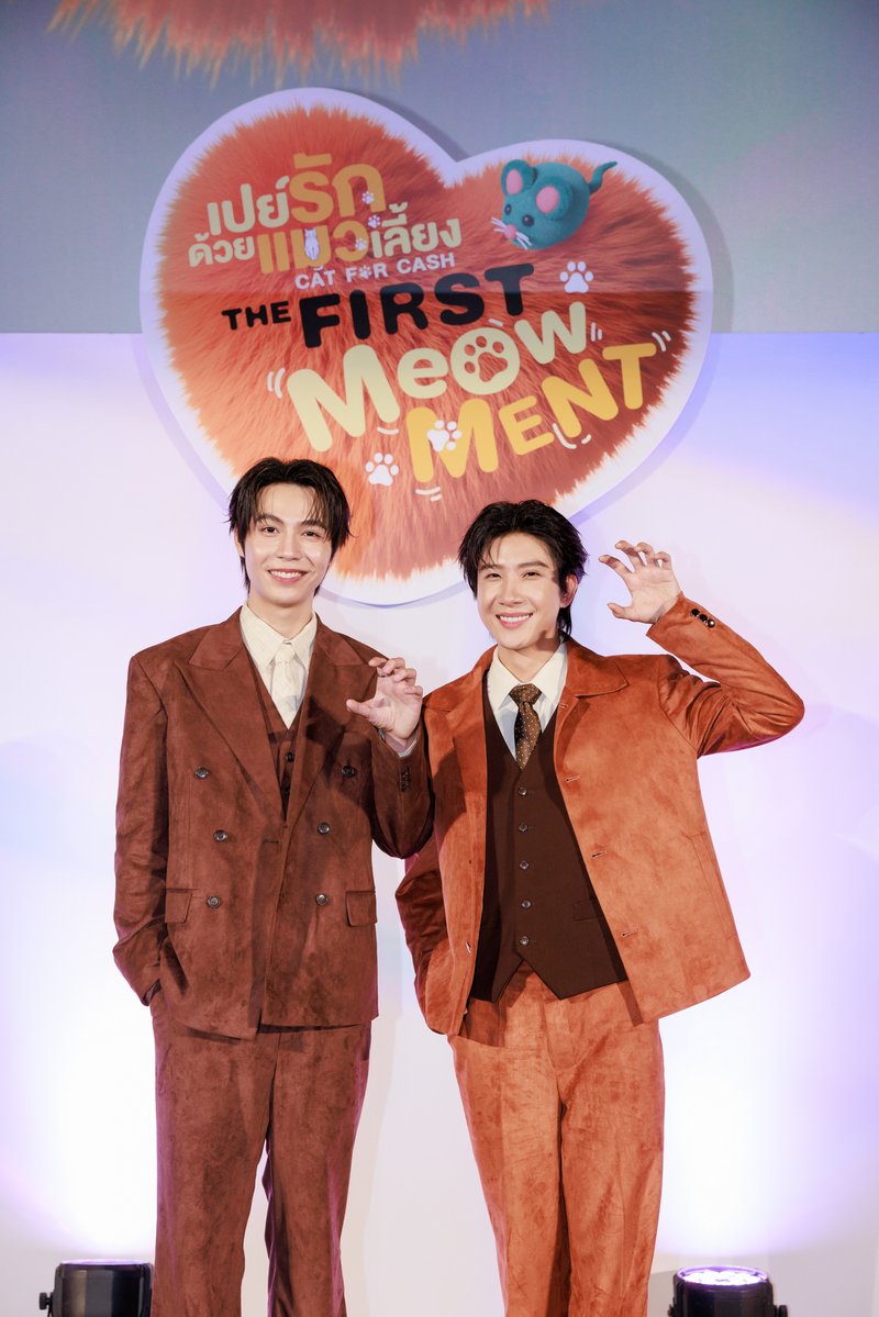 webstarupdate's tweet image. เติมแมวสุดอบอุ่น “เฟิร์ส-ข้าวตัง” อัปเลเวลความเหมียว แฟนๆ อารมณ์ดีดูไปยิ้มไป..ประเดิมตอนแรกซีรีส์ “เปย์รักด้วยแมวเลี้ยง” ฟินเวอร์! ในงาน “เปย์รักด้วยแมวเลี้ยง THE FIRST MeOwMENT”

#CatForCash #CatForCashEP1 #FirstKhaotung #เฟิร์สข้าวตัง #Firstkanaphan #khaotungg…