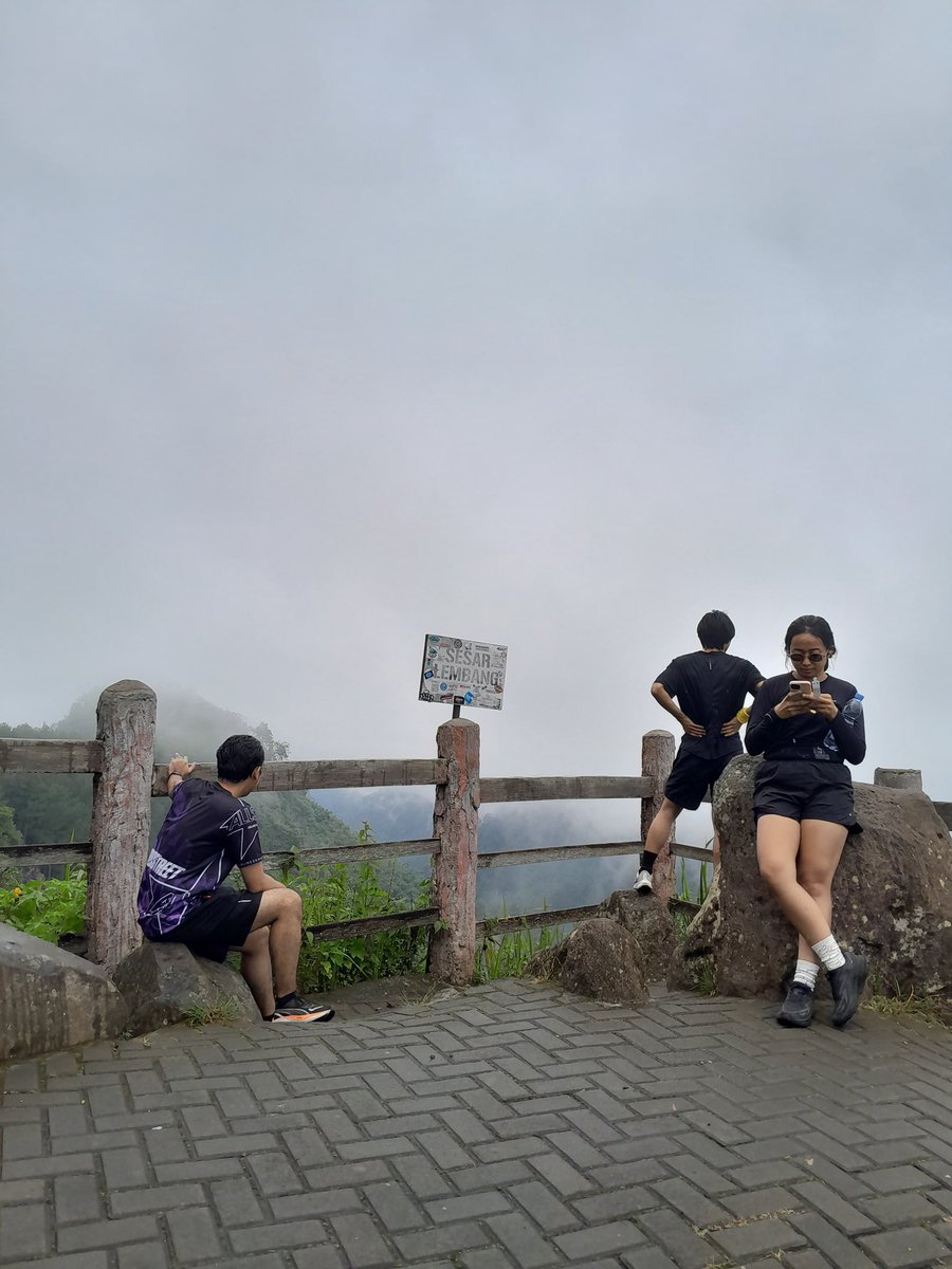 Ketawa terusss makasi guys!