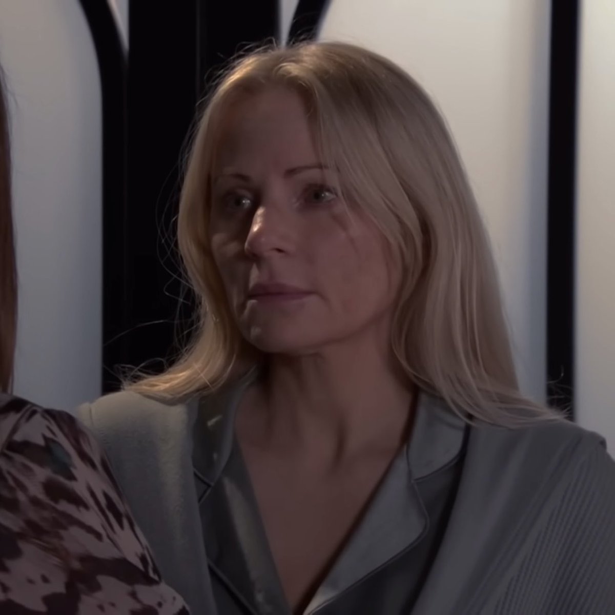 jessmae62's tweet image. the look on lisa’s face hearing carla still loves her after thinking she hated her 🥹