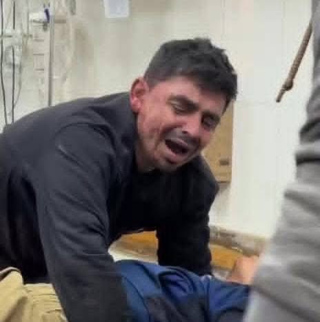 🚨HEART WRENCHING : Just days ago, father Ahmed Al-Sharafi appealed to the world for help after his son Abdulrahman was shot in the eye by Israeli forces while collecting firewood in eastern Khan Younis southern Gaza Strip,fearing the boy could lose his sight in both eyes due to
