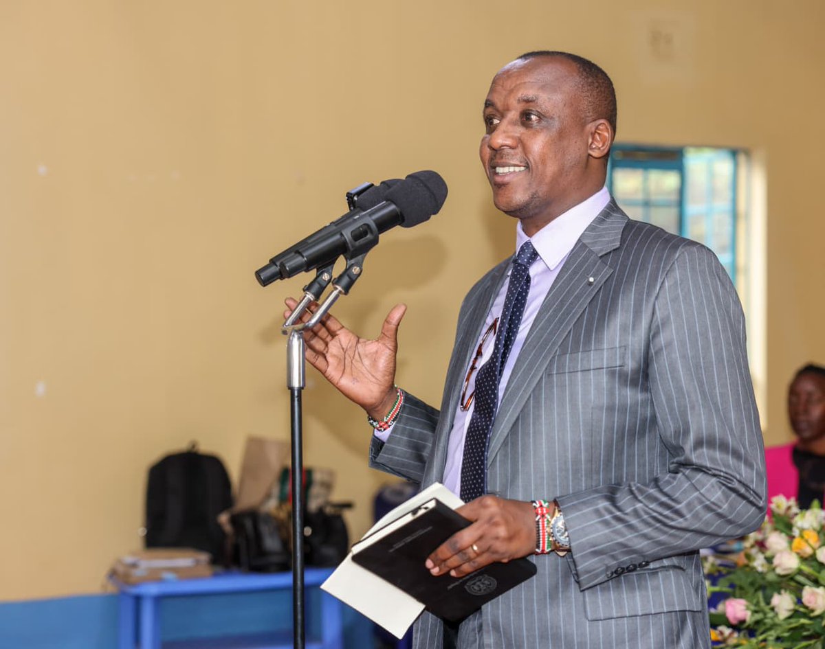 khalid_wits's tweet photo. Solar-powered water treatment plants at Masongaleni and Makueni Town now provide uninterrupted water supply to more than 12,000 households and 30 schools, cutting energy costs and promoting sustainable water management under Governor Mutula Kilonzo Jr. #MutulaAt3 https://t.co/H7azlZzLEs