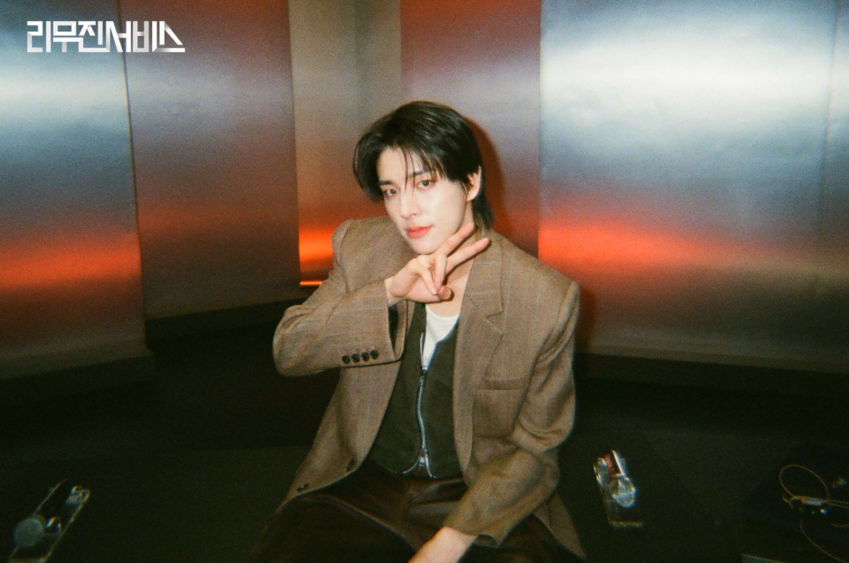 mujin_plz's tweet image. 언젠가는 핸썸앤스윗한
제이크의 라이브로 
꿀잠을 자게 된다는 
운명을 믿어왔죠…🤎
1115% 젴며들게 되어버린
이건 바로 젴.스.티.니~⭐️

@ENHYPEN

#제이크 #JAKE 
#엔하이픈 #ENHYPEN 
#리무진서비스 #LMJSV