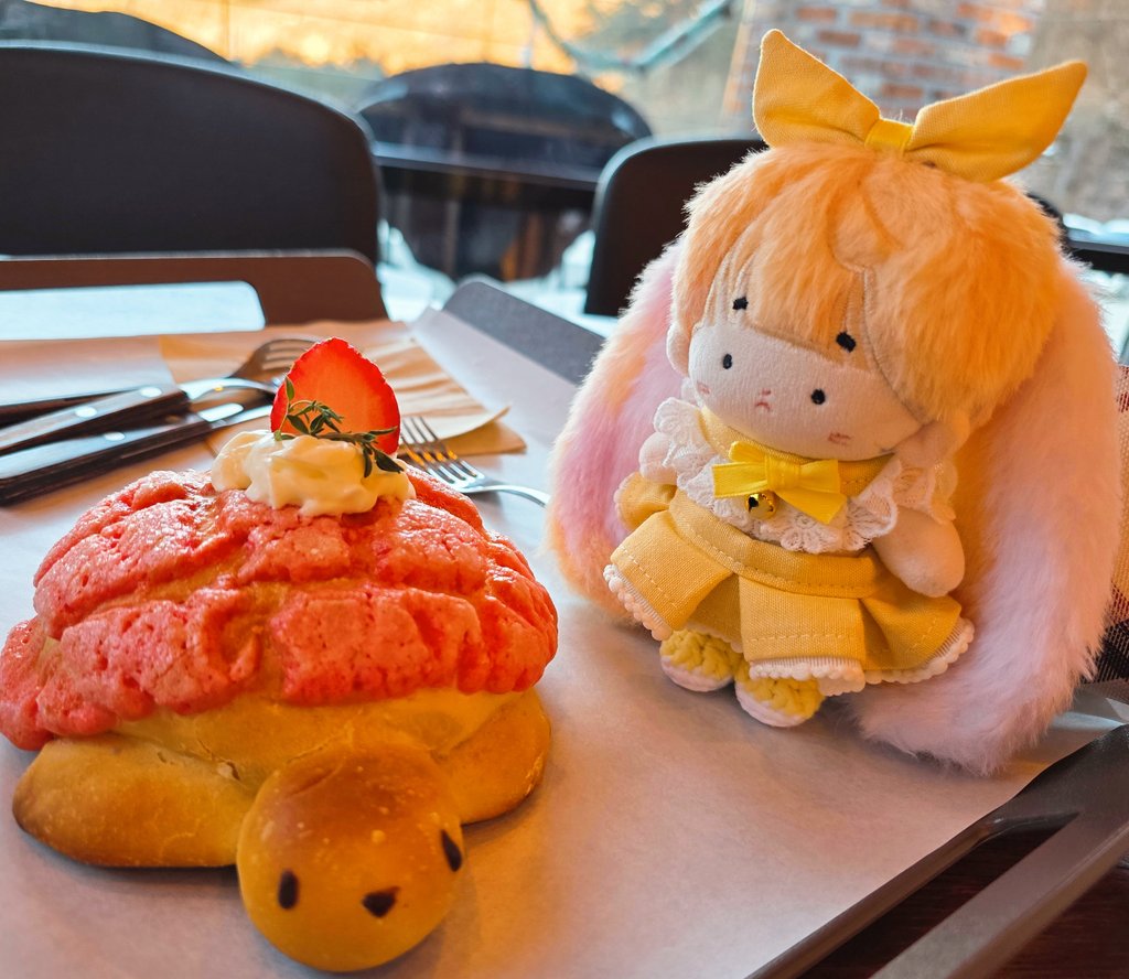 ...웅니
이거 진짜 먹을거냐묭..?
#우주선에서_토끼가내려와_하는말_리비리비립
#노을빛_노을