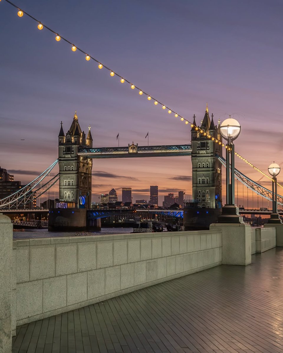 Postcard-worthy scenes 🌇 [📸 @rachfullerphotos] #LondonMakesItPossible #VisitLondon
