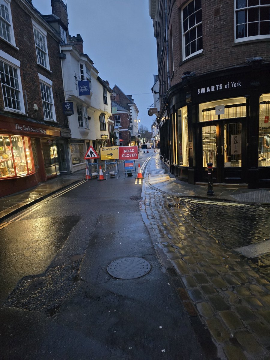 Pʜɪʟ Pɪɴᴅᴇʀ tweet media