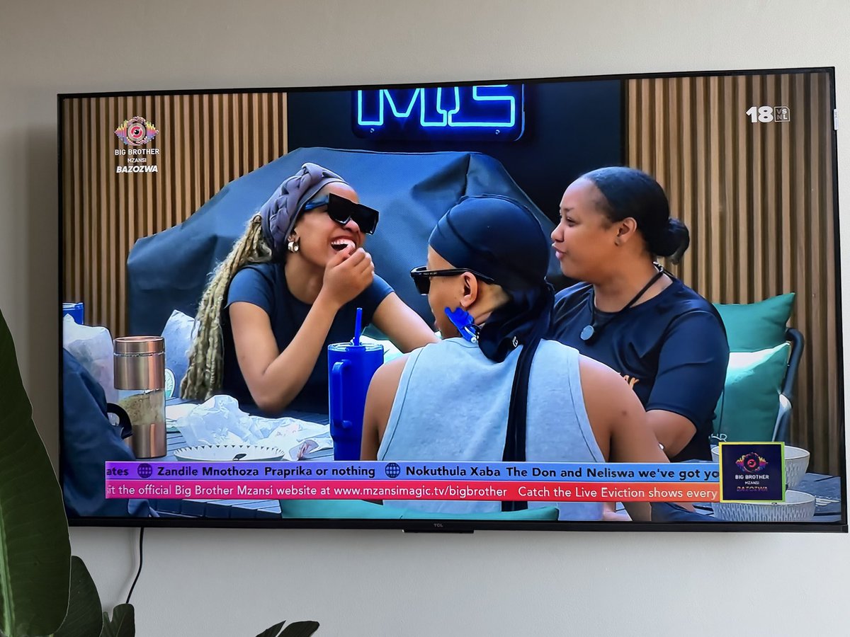 baxbaraa's tweet photo. Everyone loves hanging out with Mashél, there’s something about him that makes people feel safe ☁️✨ #BBMzansiS6 https://t.co/RNBgwdKz9B