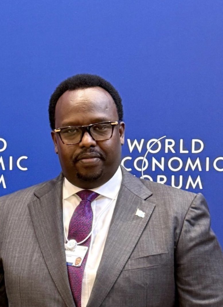 AnalystSomalia's tweet photo. I saw some social media folks attacking @SalahJama, Somalia’s Deputy Prime Minister, who is currently attending the World Economic Forum.

First of all, the WEF is an INVITE-ONLY forum — governments do not go or “send” people there; organizers invite participants and speakers.

Secondly, he is probably one of the best-suited and most articulate people this government could have had there, if it were even up to them to send someone, along with the Finance Minister @BihiEgeh, who is also getting some flak.

@KhadraDuale, our ambassador and Permanent Representative to the UN and other international organizations in Geneva, is a patriot from a family of patriots, and she is also being targeted by smears.

These are fine Somalis serving their nation, and those attacking them are serving other interests and/or are useful idiots.