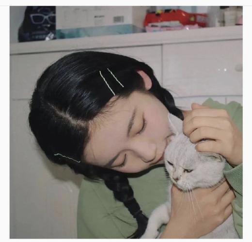 IssPrasad's tweet image. Overheard buskers harmonizing soul—strangers swaying in sync.