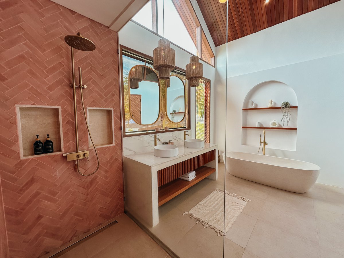 Villa for Rent | 2 BR | Cepaka | Private Pool
2 Beds, 2 Baths
2 Levels
Private Pool
Jungle Views
A peaceful 2-bedroom villa with a private pool and lush jungle surroundings in Cepaka.
Check more details here : balihomebase.com/rental/r-cp20