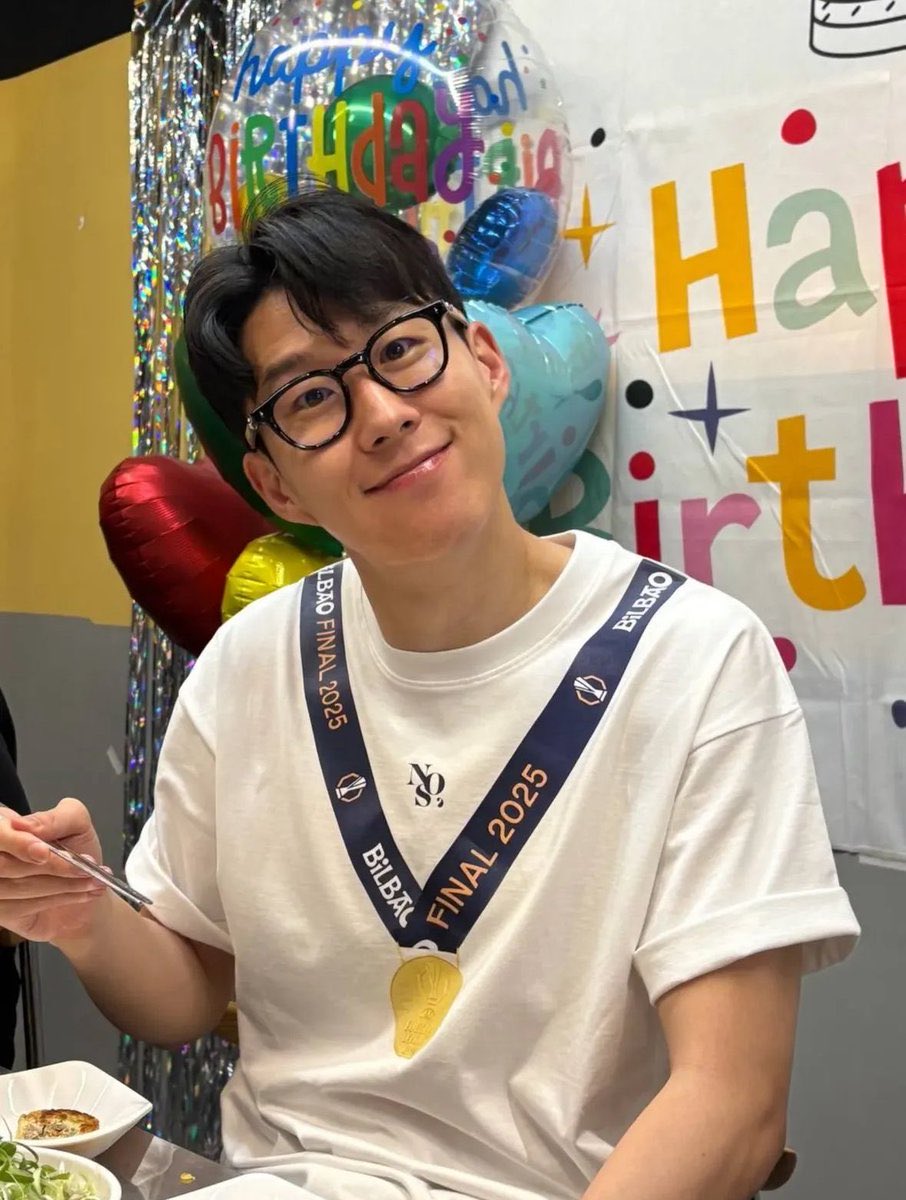 그니까 얘네둘이 사컨다는거잖아 지금