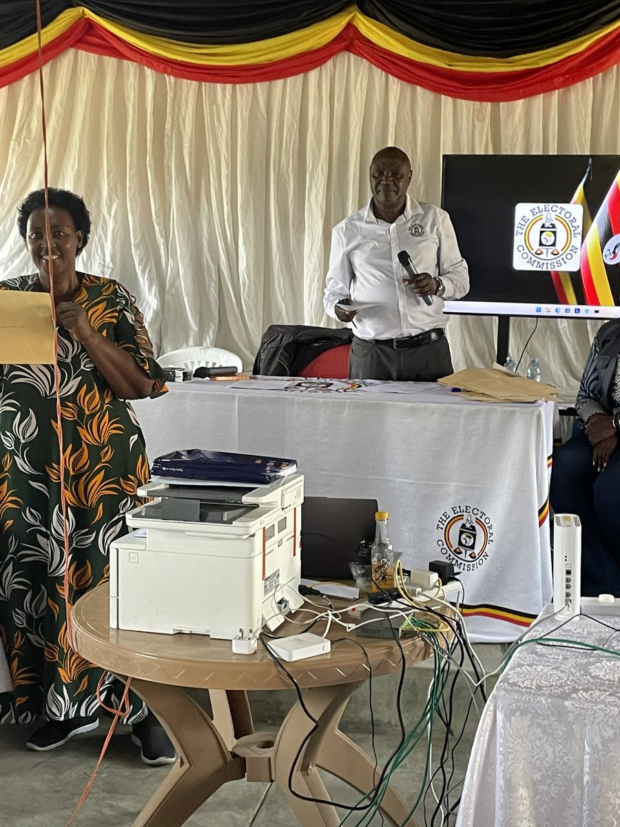 mollykamukama's tweet image. Thank you to the people of Kazo District for the overwhelming trust and support you showed me by entrusting me to represent you as the Kazo District Woman MP. 

I am deeply humbled and do not take this responsibility lightly. Together, we shall serve and transform Kazo.