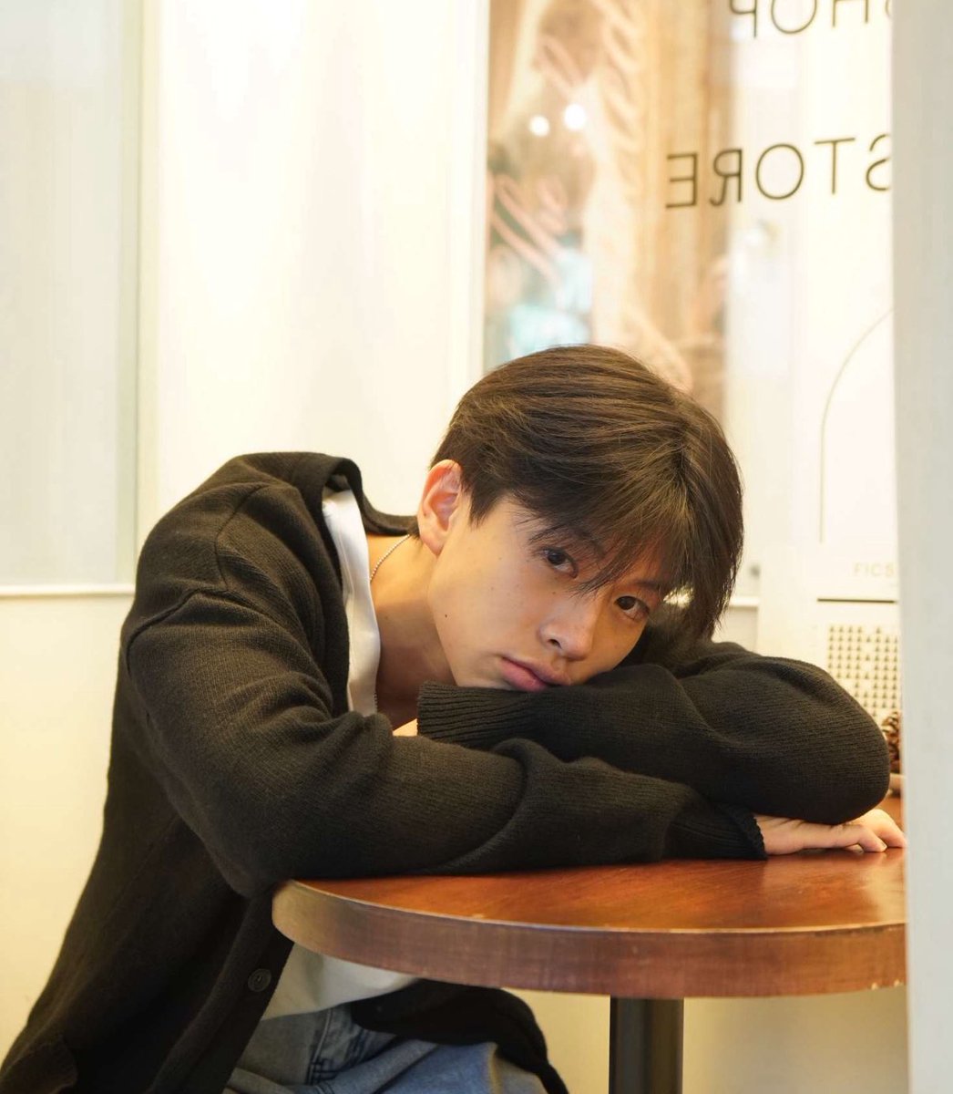 Baibua4949's tweet image. น้อง4คนเคยฝึกค่ายgmm , ygmm 🥹❤️‍🩹

#FIFA ex-ygmm , ex-SMTR25 
ปัจจุบันนี้ ⬇️
FIFA ค่ายDMD

#CHARLIE ex-ygmm
ปัจจุบันนี้ ⬇️
CHARLIE SMTR25 ค่ายSM

#KEEO ex-ygmm
ปัจจุบันนี้ ⬇️
KEEO SMTR25 ค่ายSM

#TATA ex-gmm
ปัจจุบันนี้ ⬇️
TATA SMTR25 ค่ายSM

#SMTR25 #fifa_th #PIPO