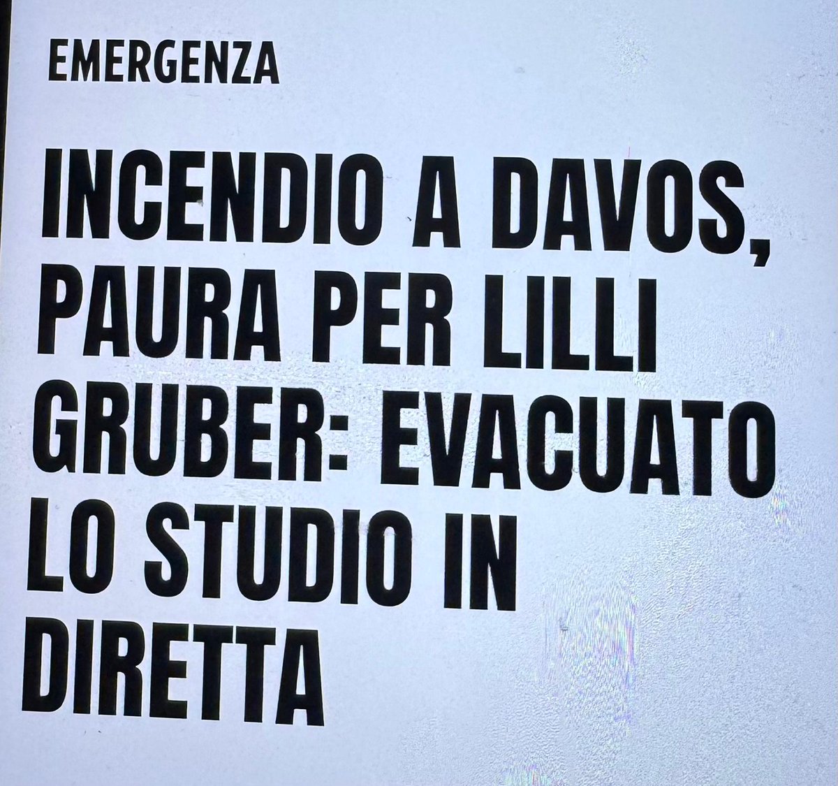 Gingio5's tweet image. Si temeva che la plastica liberasse fumi altamente tossici...
#LilliGruber