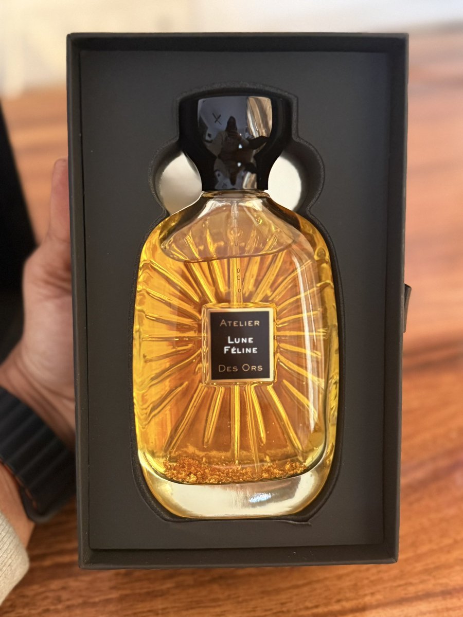 PriyankaLahiri_'s tweet photo. If you are into niche old money perfume and love vanilla without the sweetness, Lune Feline is a bomb. 

It also costs a bomb. 23k for a bottle but its totally worth it https://t.co/DC3hScLgNu