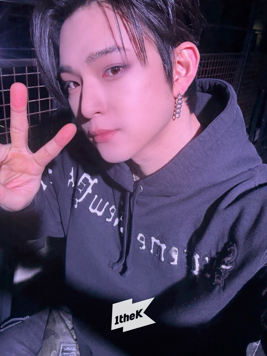 1theK's tweet image. #온더스팟 #원어스 가 좋다고 말해!!
ㄴ 원어스가 좋다!!!
#ONEUS #原 #Grenade @official_ONEUS

#On_the_Spot 👉 youtu.be/T5YLMoFblz4