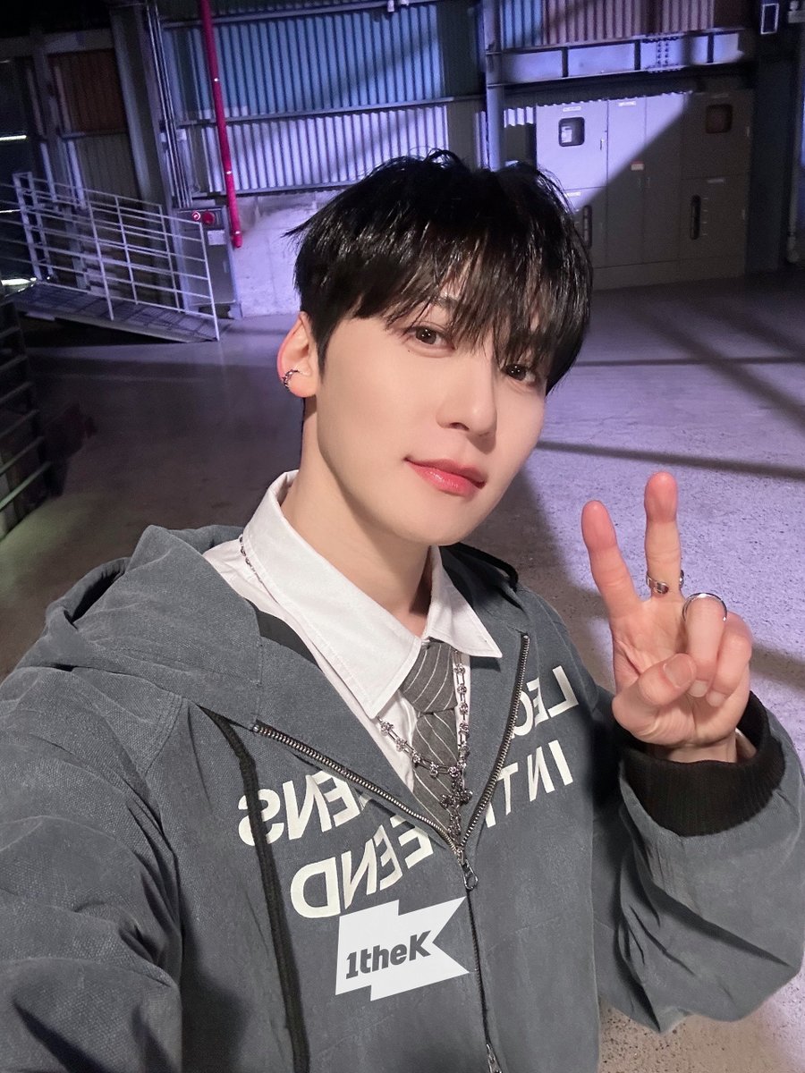 1theK's tweet image. #온더스팟 #원어스 가 좋다고 말해!!
ㄴ 원어스가 좋다!!!
#ONEUS #原 #Grenade @official_ONEUS

#On_the_Spot 👉 youtu.be/T5YLMoFblz4