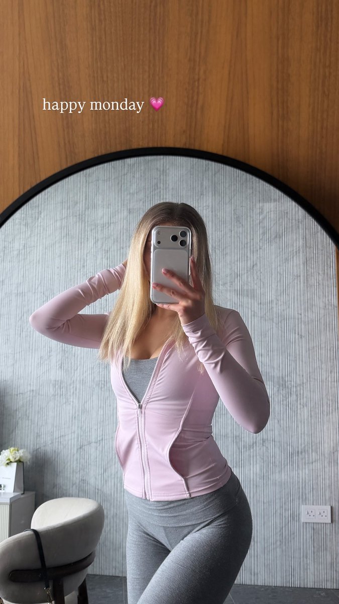 Ich warte auf dich bei OF im Chat 💋