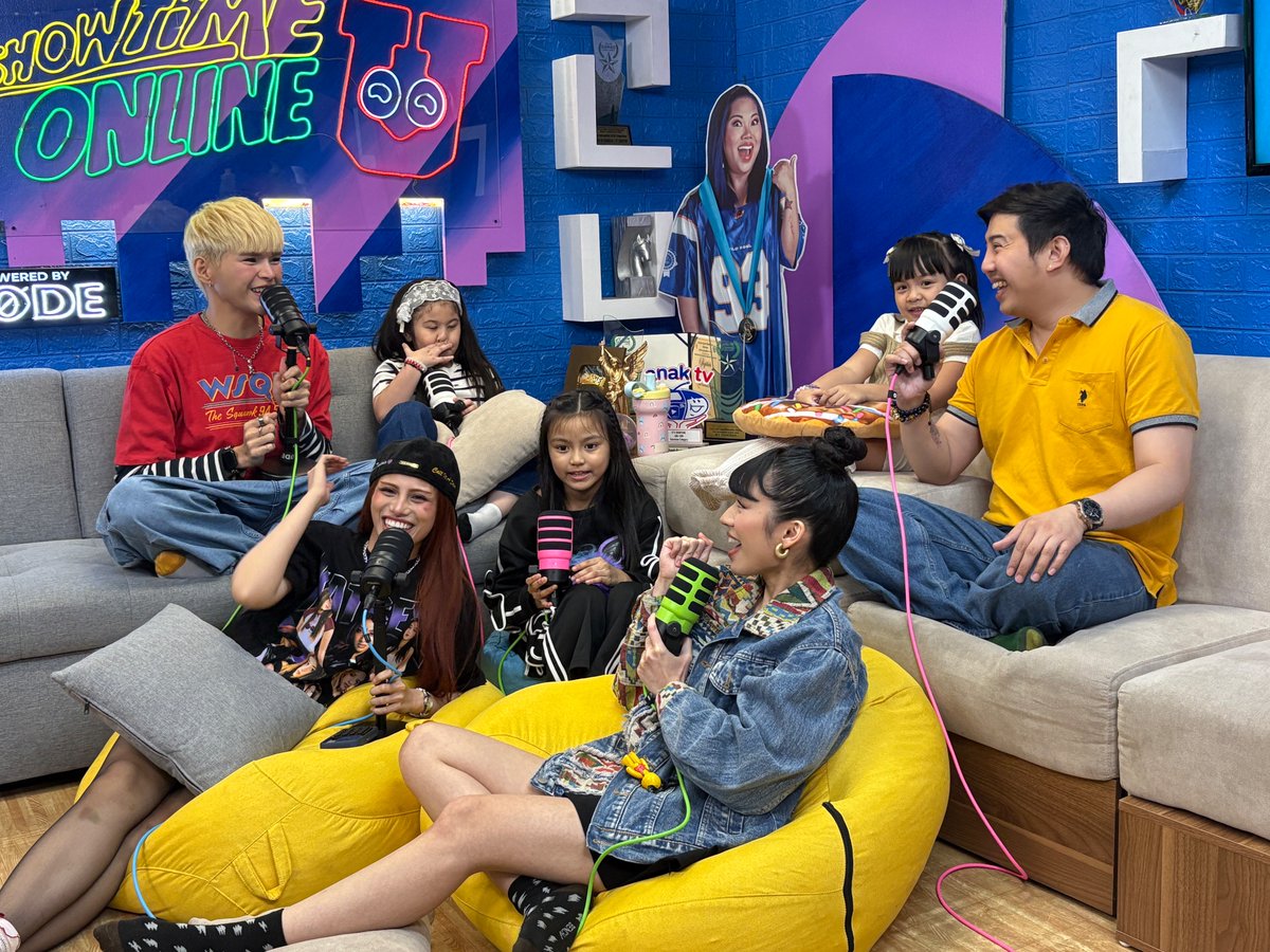 itsShowtimeNa's tweet photo. πLet the chikiting do the talking dito sa, #TalkingBulilit! Sobrang cute kwentuhan with Kelsey, Ayesha and Imogen with SOΓ Squad! #ShowtimeRehiYonOh #ShowtimeOnlineU https://t.co/oTktIEmVux