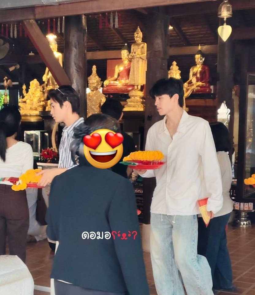 daradarim's tweet image. ความบังเอิญมีอยู่จริง เพื่อนนี่แพลนตั้งแต่ธันวาปีที่แล้วจะไปเที่ยวเชียงใหม่ ละชีบังเอิญเจอปอนด์กับเจมีไนน์จริง