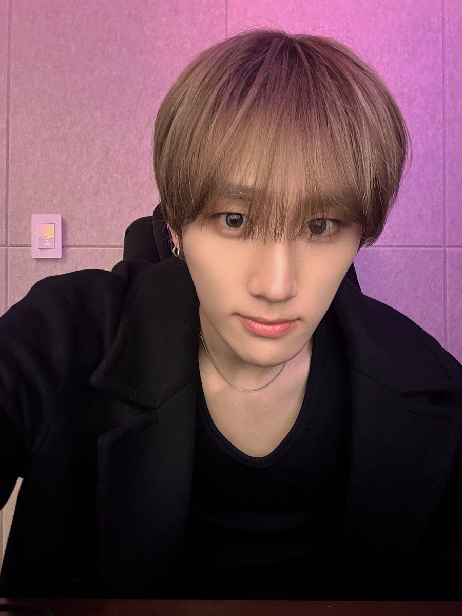 TIOT_NOW's tweet image. [#민성]
오노추 Frank Ocean - Thinking Bout You 🎧 

#김민성 #KIMMINSEOUNG
#TIOT #티아이오티