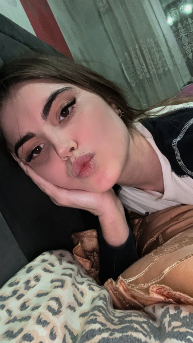 Lisa tweet media