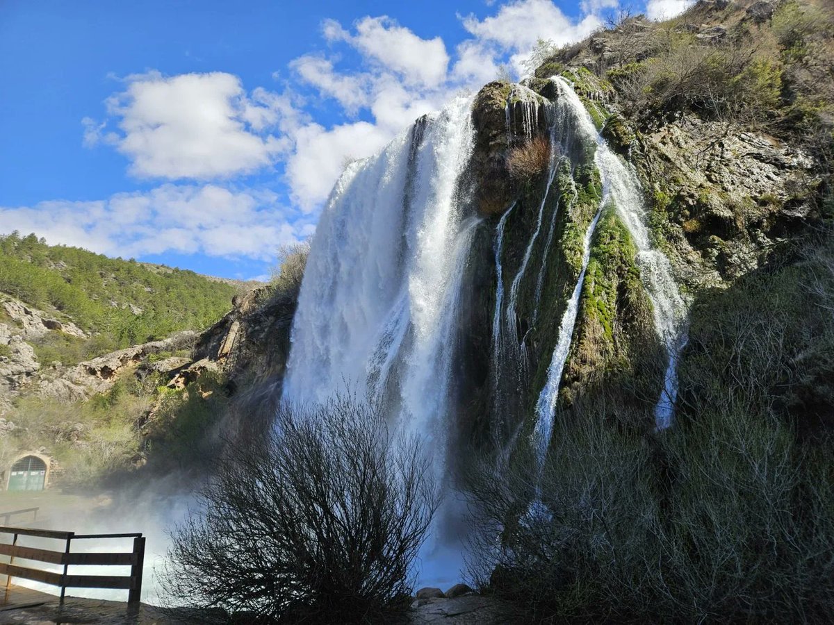 RJonTourUK's tweet image. Knin is a town in the mountains of Croatia and has a nice fortress, an epic waterfall and hiking trails, the local restaurants have good value food.

rjontour.com/knin-croatia/ #croatia #travel #waterfalls