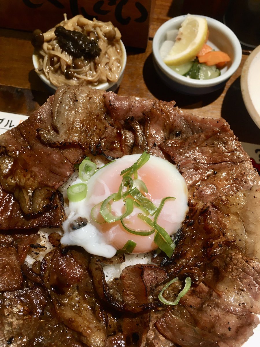 doielogy's tweet image. sekarang ngerti kenapa rame dan ngantri bgt