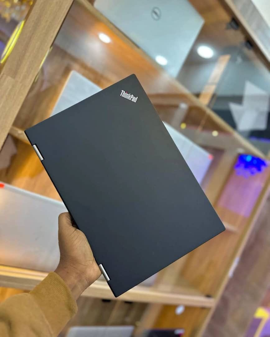 usedpointTz's tweet image. Lenovo 260 yoga 
Ram 8gb
256gb
Corei5 
6th gen 
600,000/=