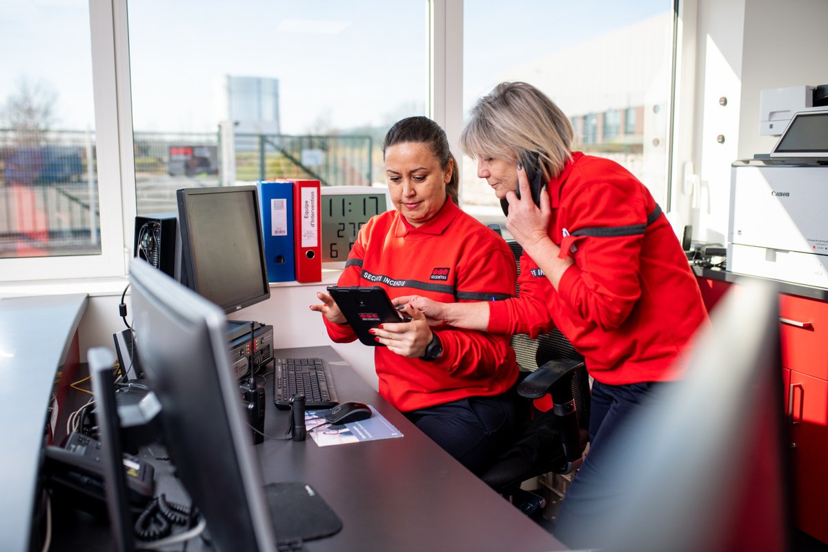 🔴🔴🔴 Nous recrutons un Chef d'équipe de service de sécurité incendie SSIAP2 (F/H) ⤵️

📍 Marseille (13)
📃 CDI
✔️  Titulaire de la carte professionnelle Agent de prévention et de sécurité
✔️  SSIAP niveau 2

En savoir plus et postuler 👉 carrieres.securitas.fr/fr/annonce/417…