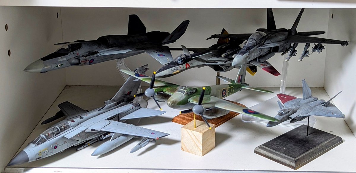 ぽ*り様 TD-ITO105HL nototo roller 花と蝶 ブラック|PEL-RA1/H|商品カタログ|シヤチハタ