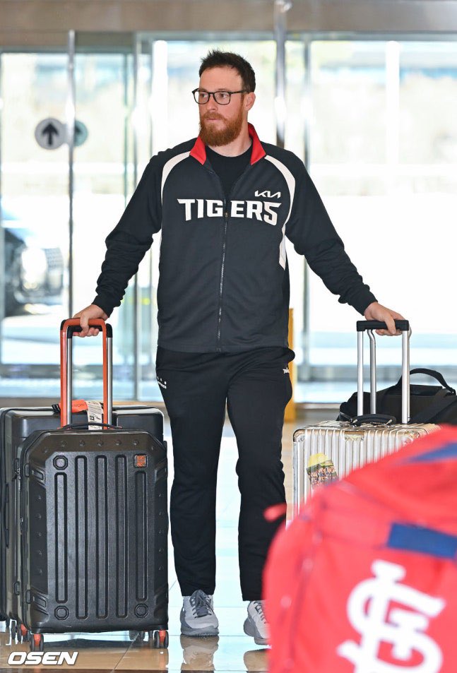 나이제올러얼굴만봐도웃김