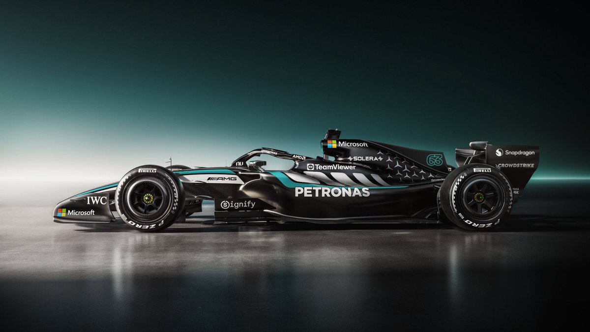 🚨 OFFICIEL !

Mercedes dévoile les couleurs de sa W17 pour la saison 2026 de Formule 1 ! 🎨

#F1