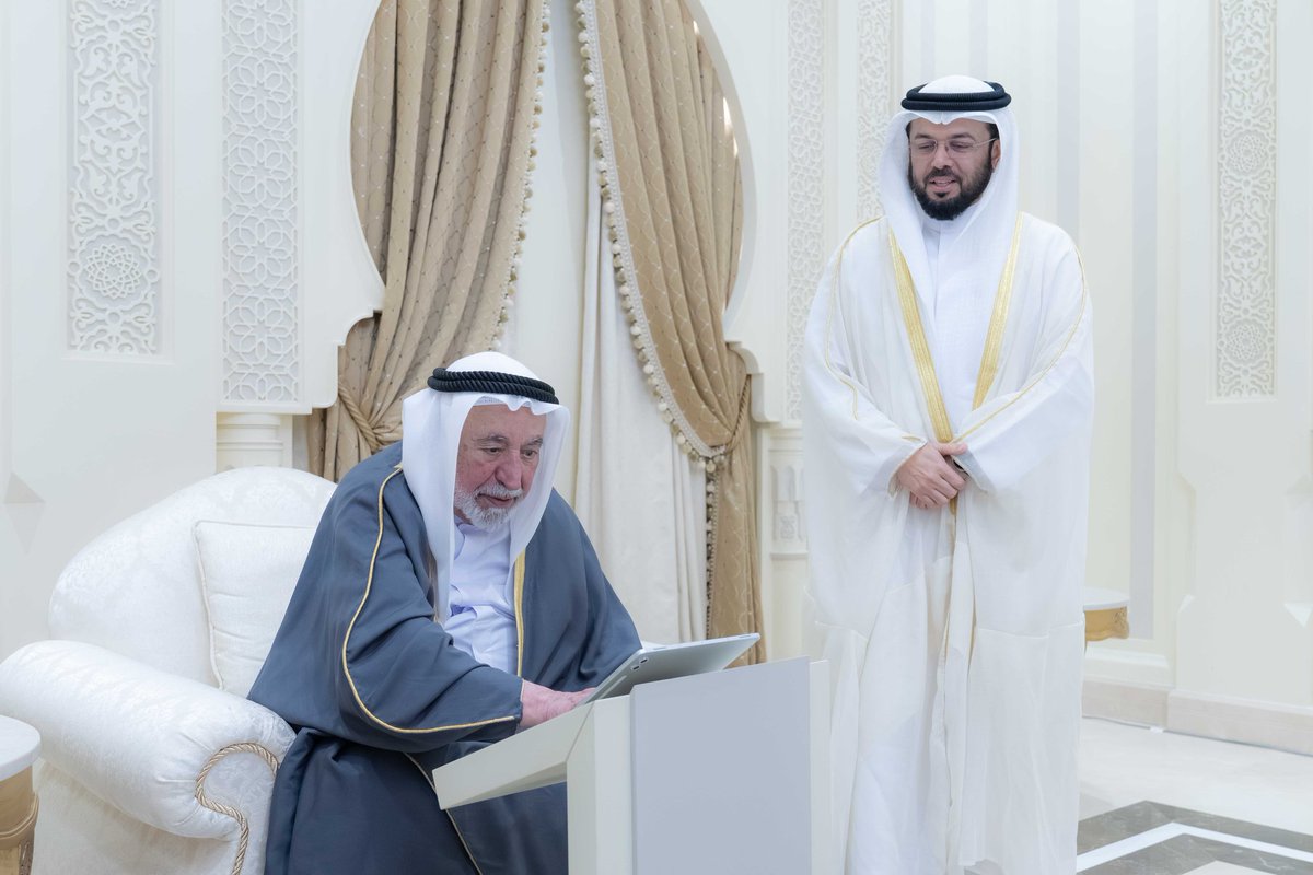 HHShkDrSultan's tweet photo. استقبال أبناء القارئ عبدالباسط عبدالصمد وإطلاق التطبيق الإلكتروني "المعين"
Reception of the sons of the Quran reciter Abdul Basit Abdul Samad and the launch of  “Al Moeen ” application https://t.co/PvkuYScxNF