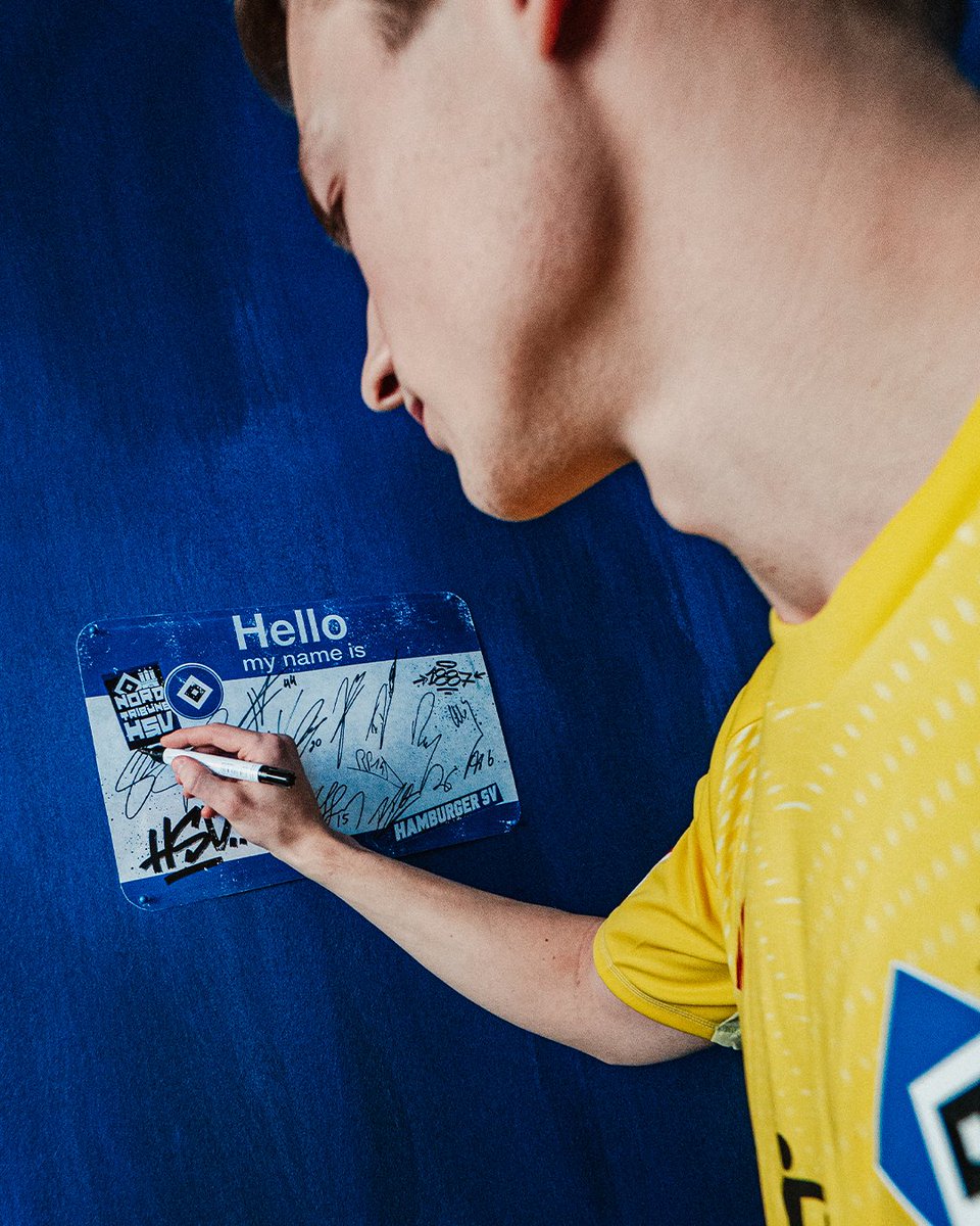 HSV's tweet image. 𝐌𝐎𝐈𝐍, Sander #Tangvik! 👋🇳🇴

Der 23-jährige Torhüter wechselt vom norwegischen Traditionsclub Rosenborg Trondheim zu uns an die Elbe. ✍️ Mit seiner Größe, Reichweite und Athletik bringt Sander ideale Voraussetzungen für die Torhüterposition mit und besitzt eine starke…