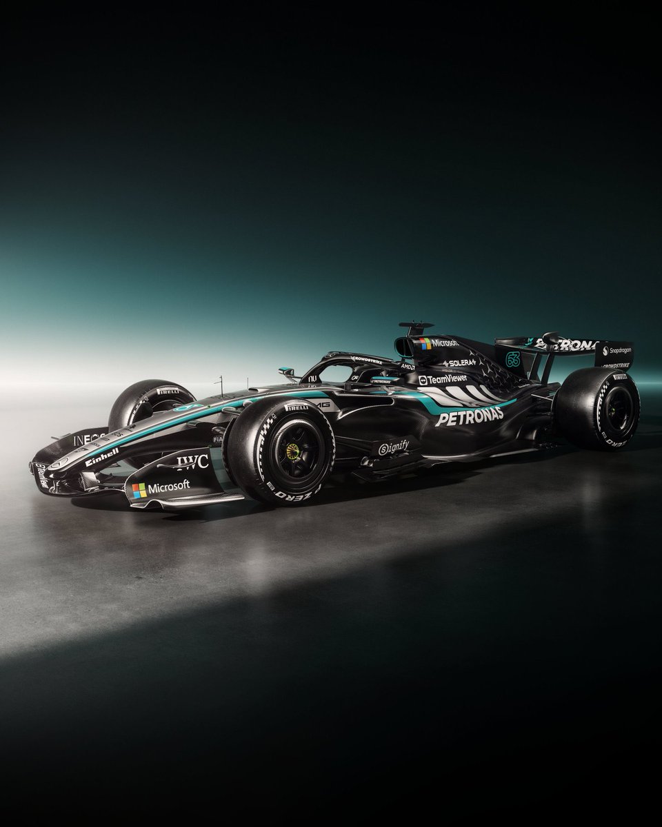 MercedesAMGPCF1's tweet photo. 🚨 BREAKING 

- The W17 render is HERE 🖤🖤🩶🩶

NEW ERA 🔛 https://t.co/zQKGA9Nppz