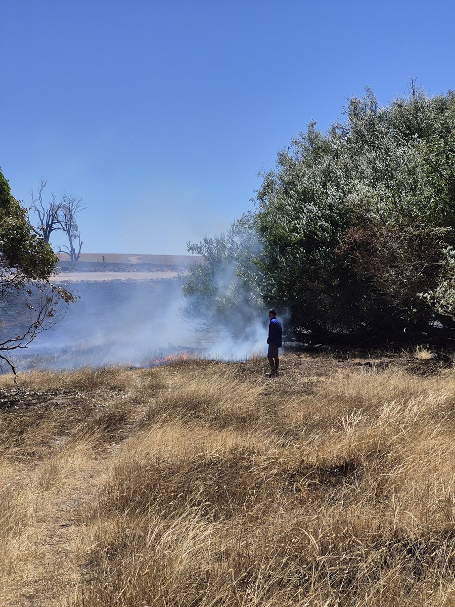 BrianLeahy11's tweet image. It's still lighting up in patches. BUT! We're letting it burn itself out