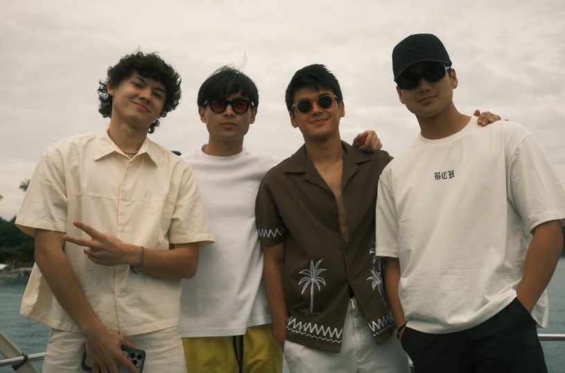 dbxokge's tweet image. they really made it ✨

OG DINING TABLE CLUB and rivriv’s OTHER SIDE OF THE TABLE