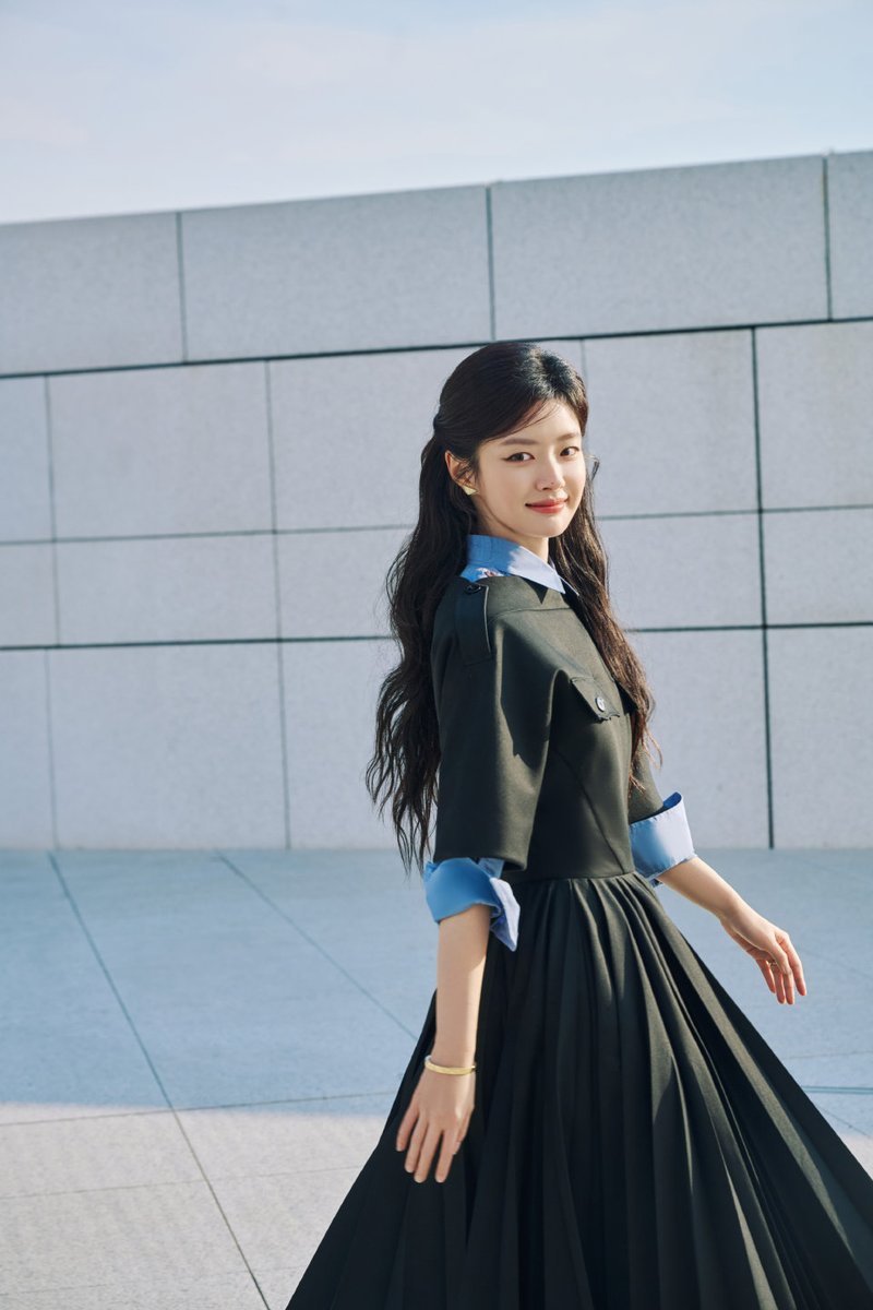 Eniewwww's tweet image. She’s so sweet and innocent, and somehow so calming.