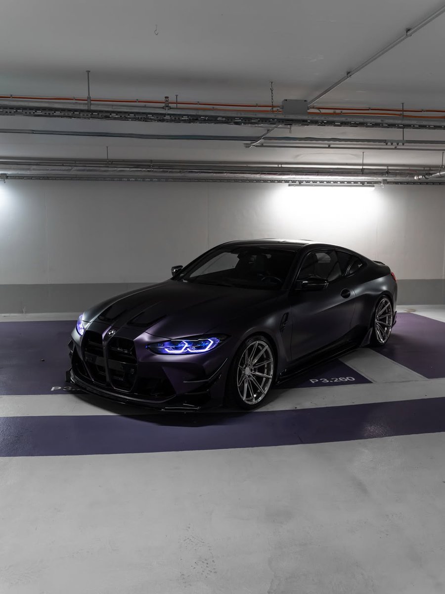 nocarcontext's tweet photo. BMW M4 COMPETITION 💜💜 https://t.co/WYVYVudnuG