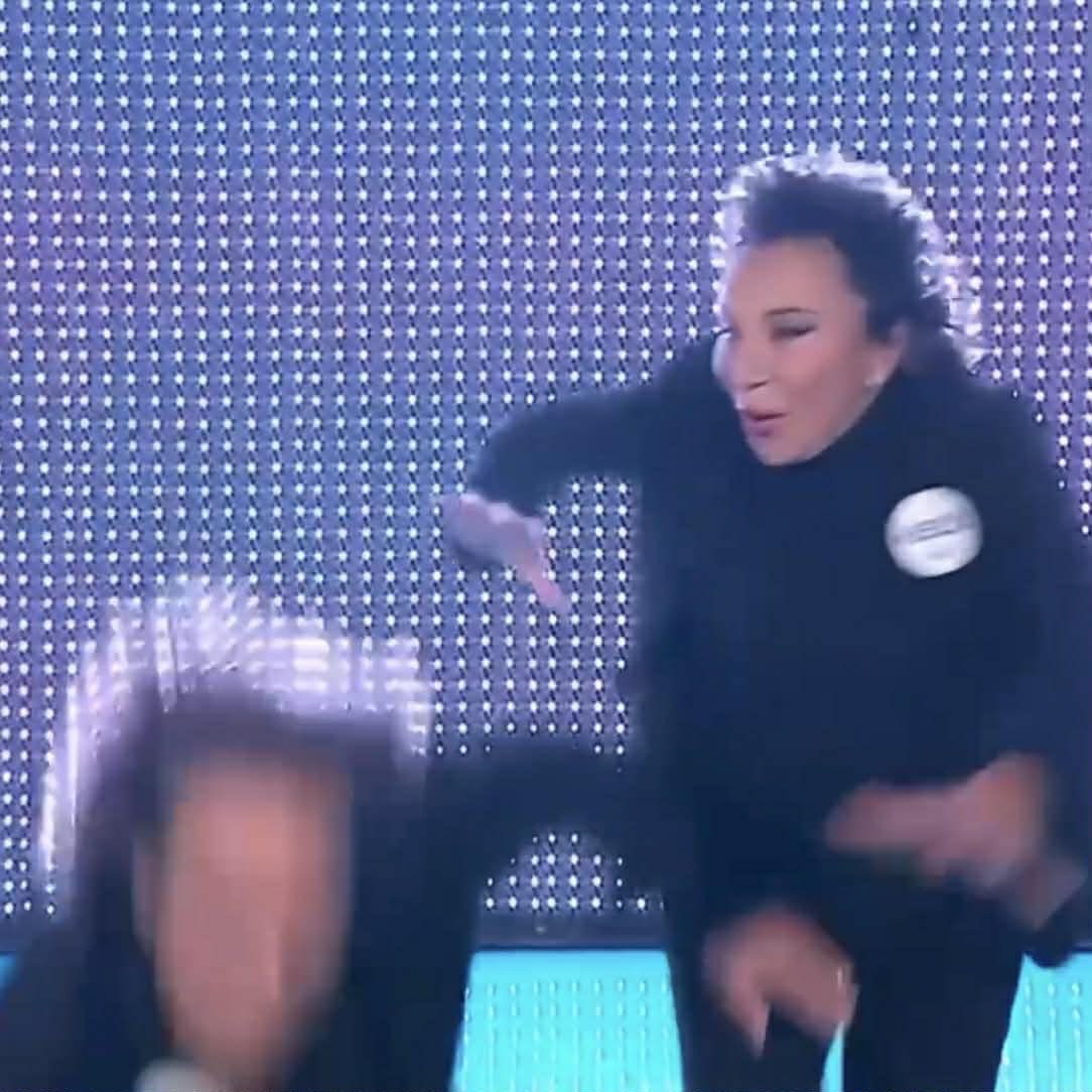 ismylifeajoke_'s tweet image. la tensione sessuale sempre più forte tra me e fare la rinuncia agli studi per trascorrere questo freddo inverno come meriterei (sotto le coperte)