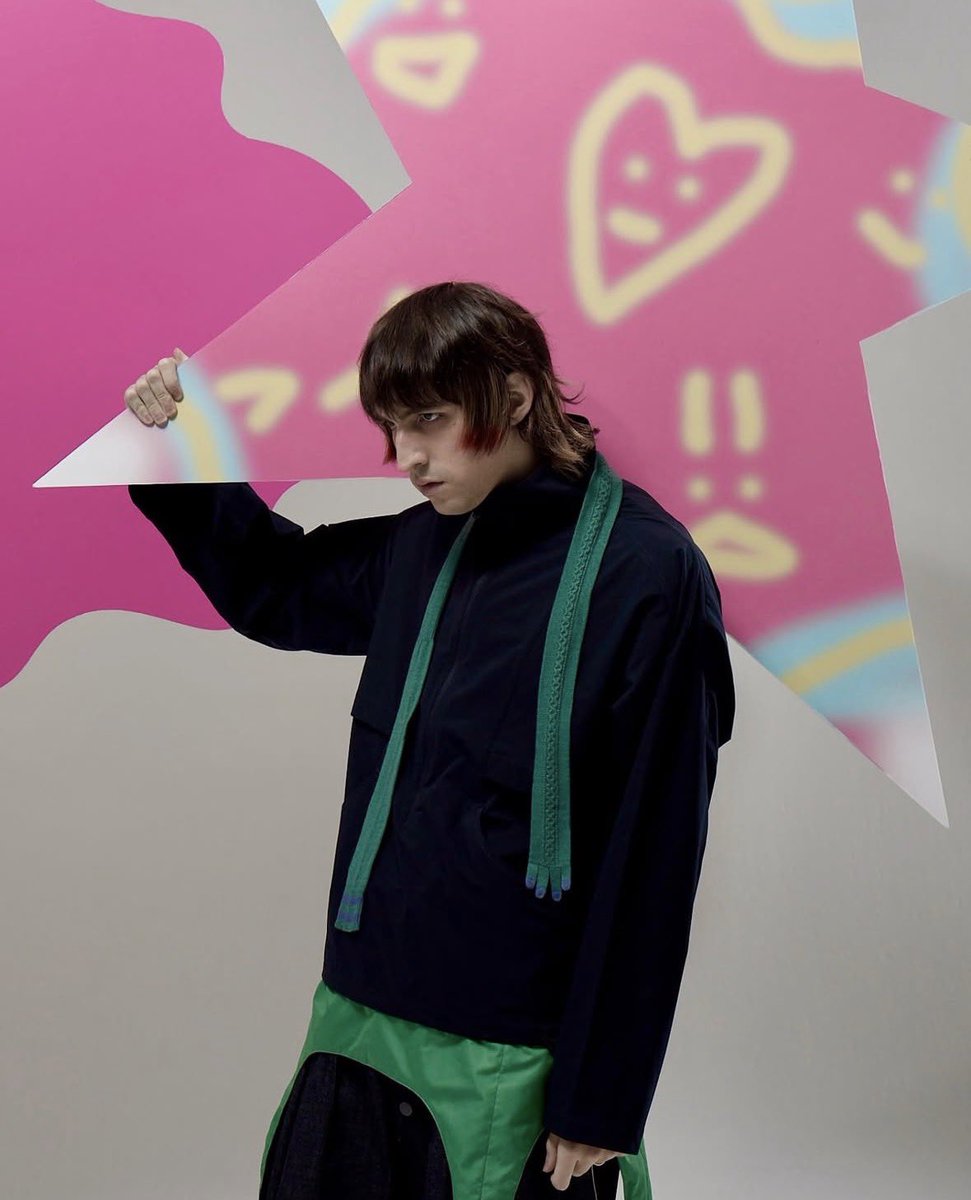 yvesupport's tweet image. Singer and producer Porter Robinson started following Yves on Instagram and also reacted to underscores’ “Do It (Yves Remix)” announcement! 

#YVES #이브