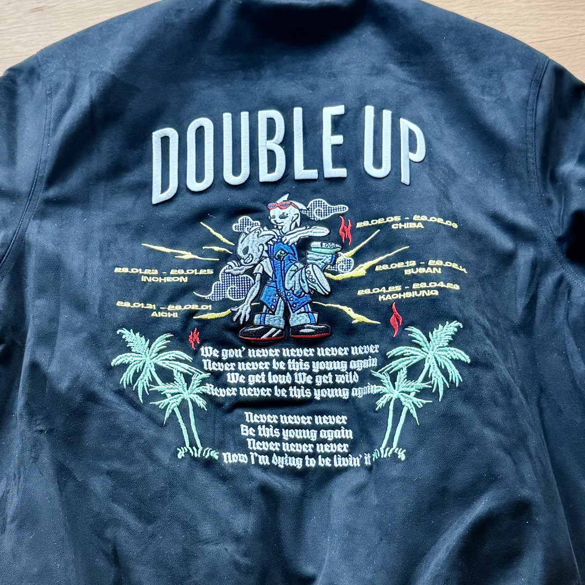 👽 CxM MD รอบรีสต้อกยังสั่งได้นะคะ

• พส.เกาบอกว่าเสื้อแขนยาวเนื้อผ้าโอเคเลยนะ แต่ดีไซน์สวยจริง©️kkanntt00
• 1,790฿ ส่ง 60
• มัดจำ 1000
• size M / L

• jacket ลายปักเท่มาก ©️unfold_mingyu 
• 4,890฿ ส่ง 70
• มัดจำ 2890
• free size

🛒 สั่ง dm

#ตลาดนัดสวนแครอท