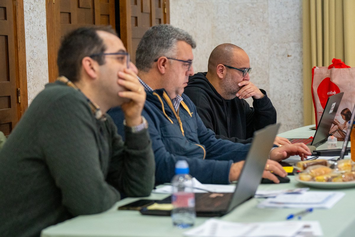 Segundo día del Encuentro de EDT: tras la oración y los Buenos Días, sesión sobre la Planificación General 2026 de <a href="/funddonbosco/">✳️ Fundación Don Bosco</a>, dinamizada por <a href="/ivapri/">Ignacio Vazquez TP</a> (Director General). Alineamos prioridades y objetivos para reforzar la misión y el acompañamiento en los territorios.