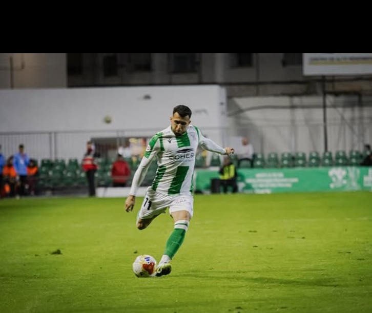 jpalomares90's tweet image. 👁️ Las salidas @atcosanluqueno han revolucionado este mercado de invierno ❄️💼

Sería el caso del extremo de 25 años OSCAR LORENZO 13 partidos 1 asistencia en esta 1ª vuelta en 1RFEF.

El ex @SalamancaCFUDS con muchas novias 💥⚔️
Pero ojo @UDMelilla , que se está moviendo bien🦈